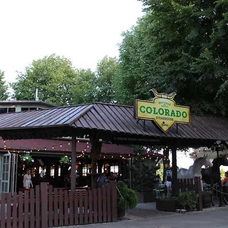 Szarotka Ii アパート